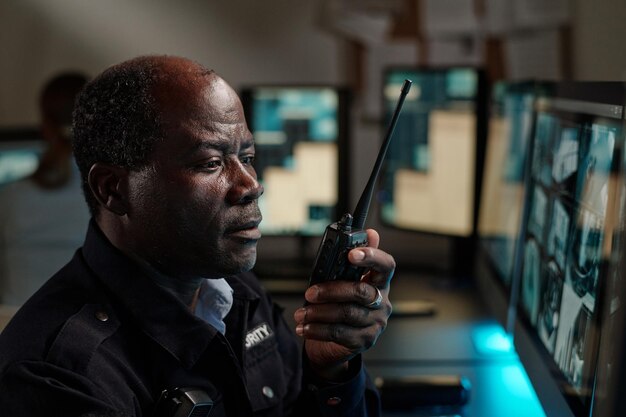 security-guard-with-transceiver_274679-56020.jpg